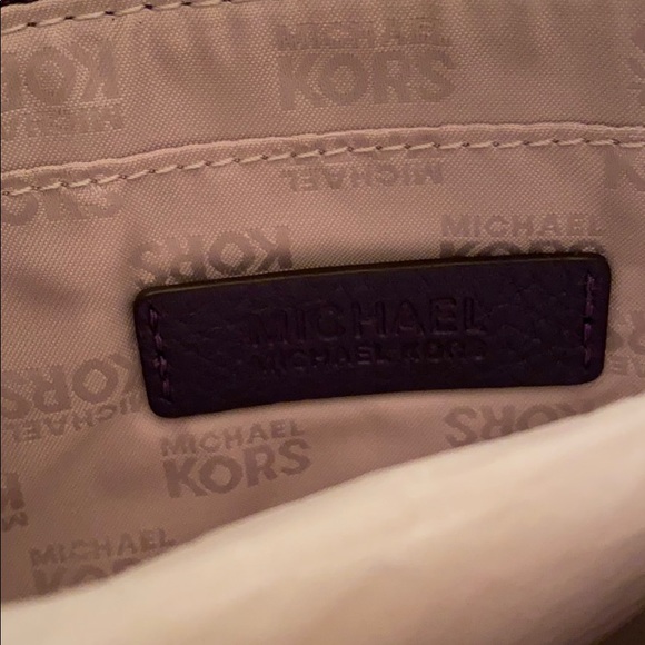 Michael Kors leather clutch - Picture 5 of 6